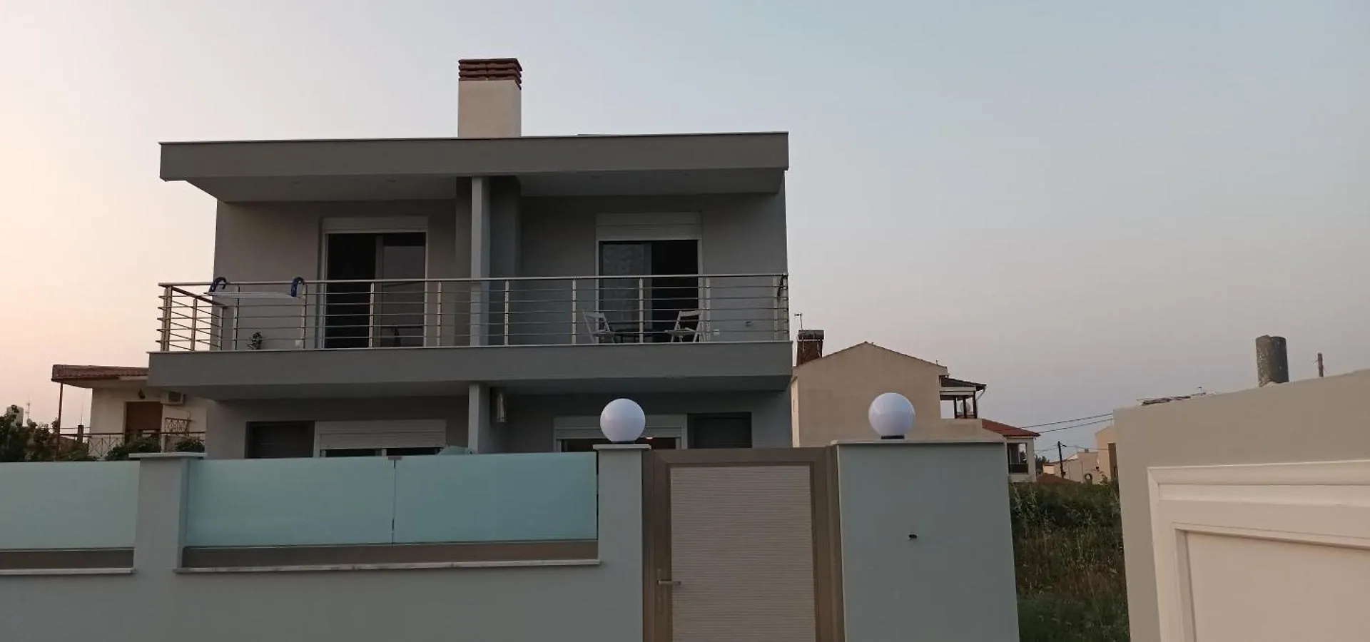 尼基季Twins House Pool 2别墅